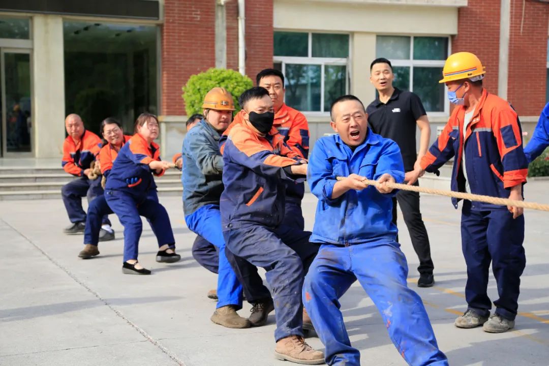 上海山美股份2025春季運(yùn)動會火熱啟幕！拔河、籃球預(yù)賽燃情開戰(zhàn)
